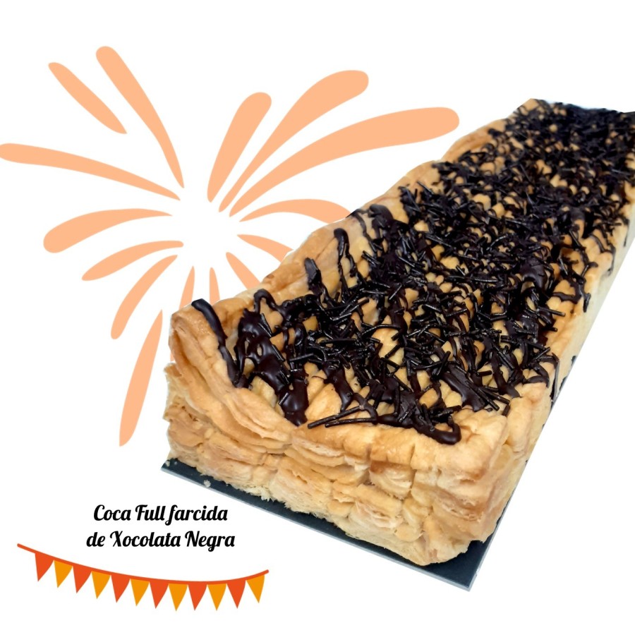 Coca de pasta de full xocolata i ametlles